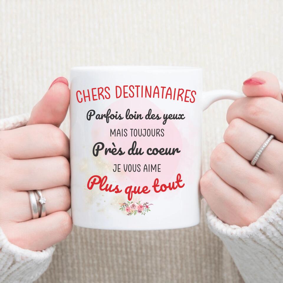 Petit 11 · Mug personnalisé ▪ Parfois loin des yeux mais toujours près du cœur - FR EN & Traduction Libre mug-famille, mug-amitie, mug-anniversaire, mug-multi-occasions, mug-pot-de-depart-retraite, mug-couple, mug-homme, mug-femme, mug-personnalise-noel, mug-nouvel-an, mug-retrouvailles 4